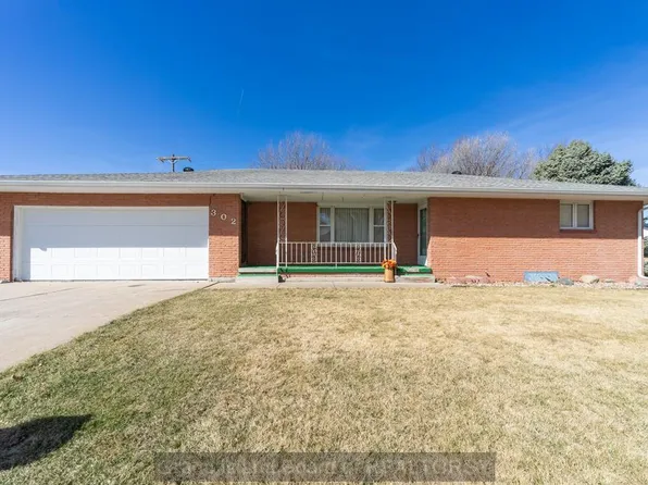 302 Circle Dr, Doniphan, NE 68832