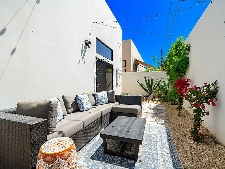 53385 Avenida Mendoza — Photo 35