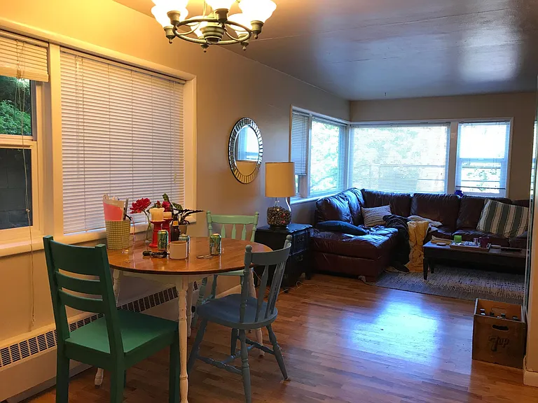5243 22nd Ave NE #2 — Photo 4