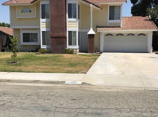 987 Clover St, San Jacinto, CA 92582