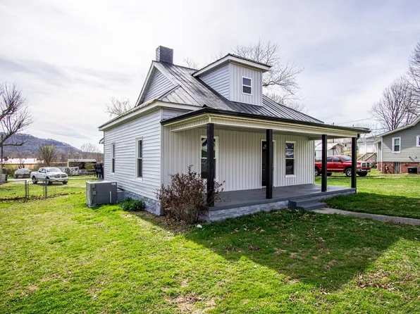 534 Broadway St, Irvine, KY 40336