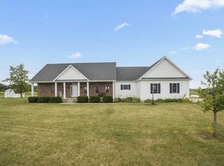 2296 County Road 0 E, Mahomet, IL 61853
