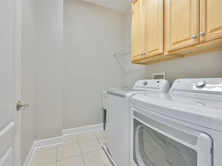6573 Simone Shores Cir — Photo 32