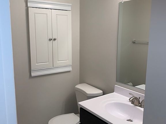 4th image of 1438 Boxwood Dr