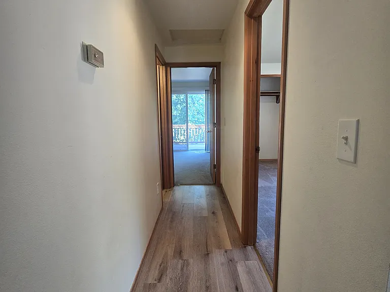 1859 Skyline Ct S #1859 — Photo 9