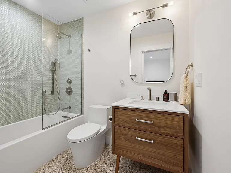 2406 Noyac Rd — Photo 18