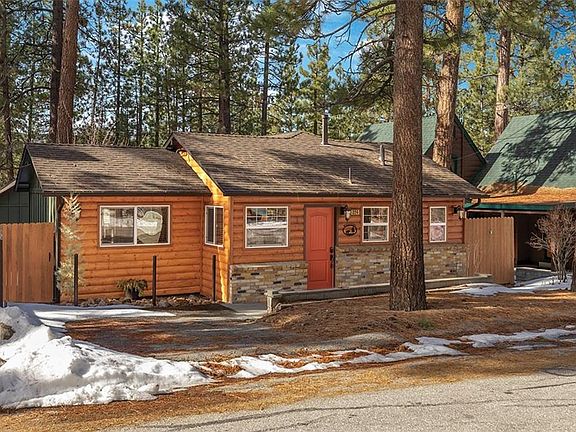 3rd image of 324 Vista Ln