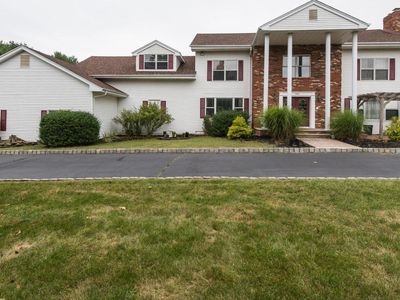 161 Thompson Grove Rd, Manalapan, NJ, 07726