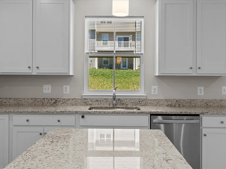 128 Thornton Way — Photo 59