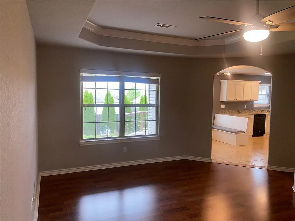 3 bed, 1537 sqft, $1,750 — Photo 2