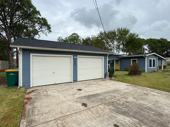 2422 Florence St, La Marque, TX 77568