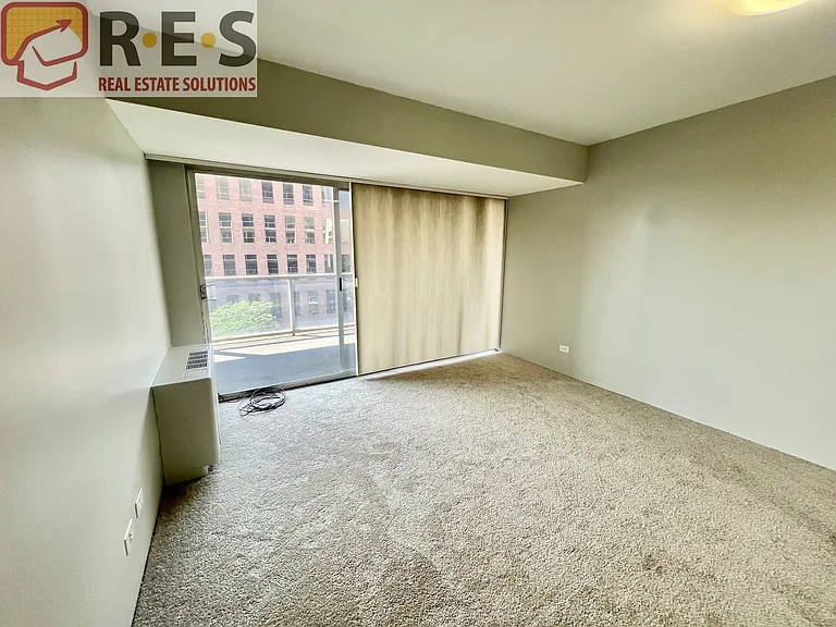 888 N Logan St #6I — Photo 7