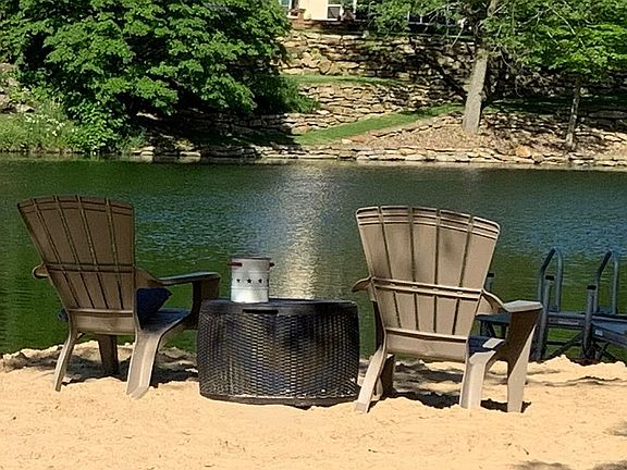 5th image of 3180 Country Club Dr