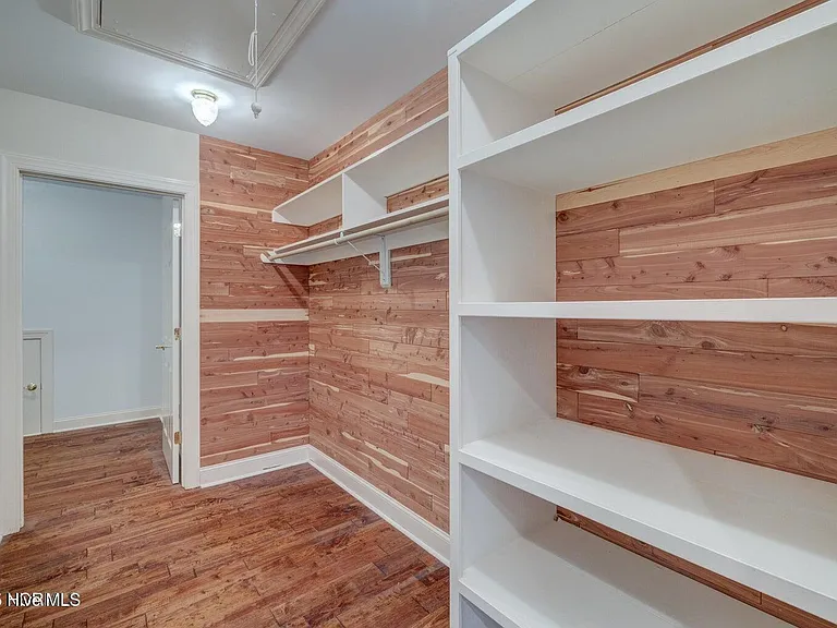 140 River Woods Dr — Photo 28