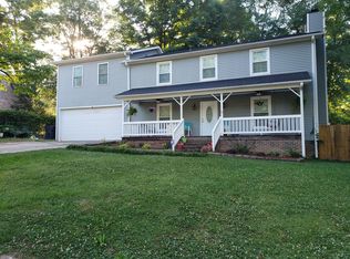 5 Chalford Ln, Taylors, SC 29687