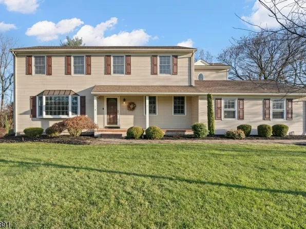 4 Deerhill Rd, Branchburg Twp., NJ 08876