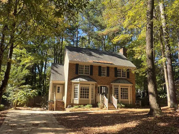 108 Canterfield Rd, Cary, NC 27513