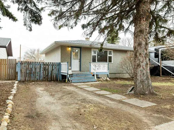 5209 N Wilson St, Blackfalds, AB T0C 0J0