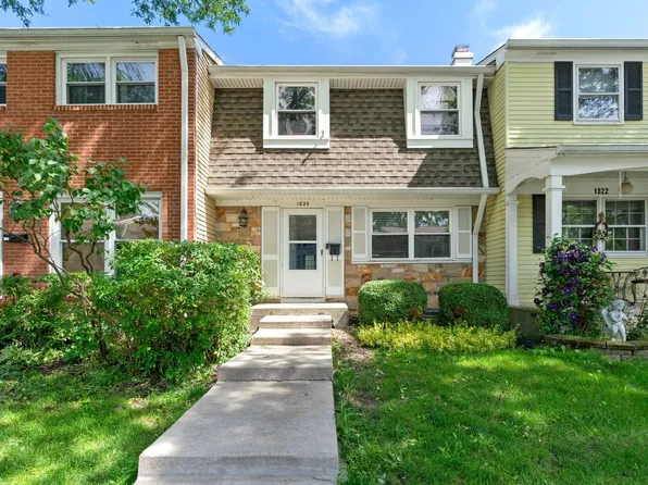 1824 Lancashire Ct, Schaumburg, IL 60194