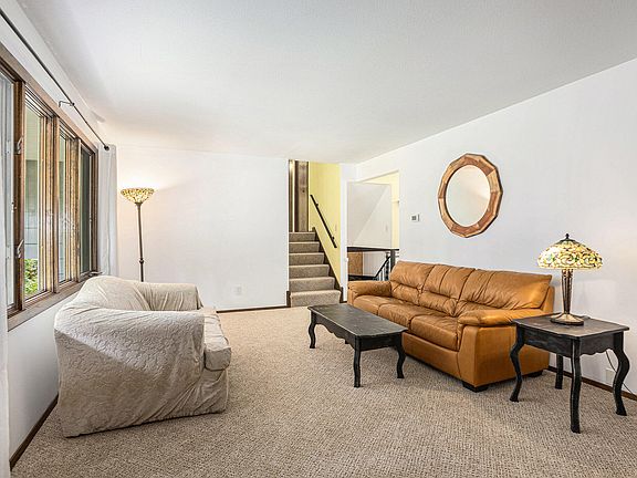 5th image of 6150 Capitan Dr SE