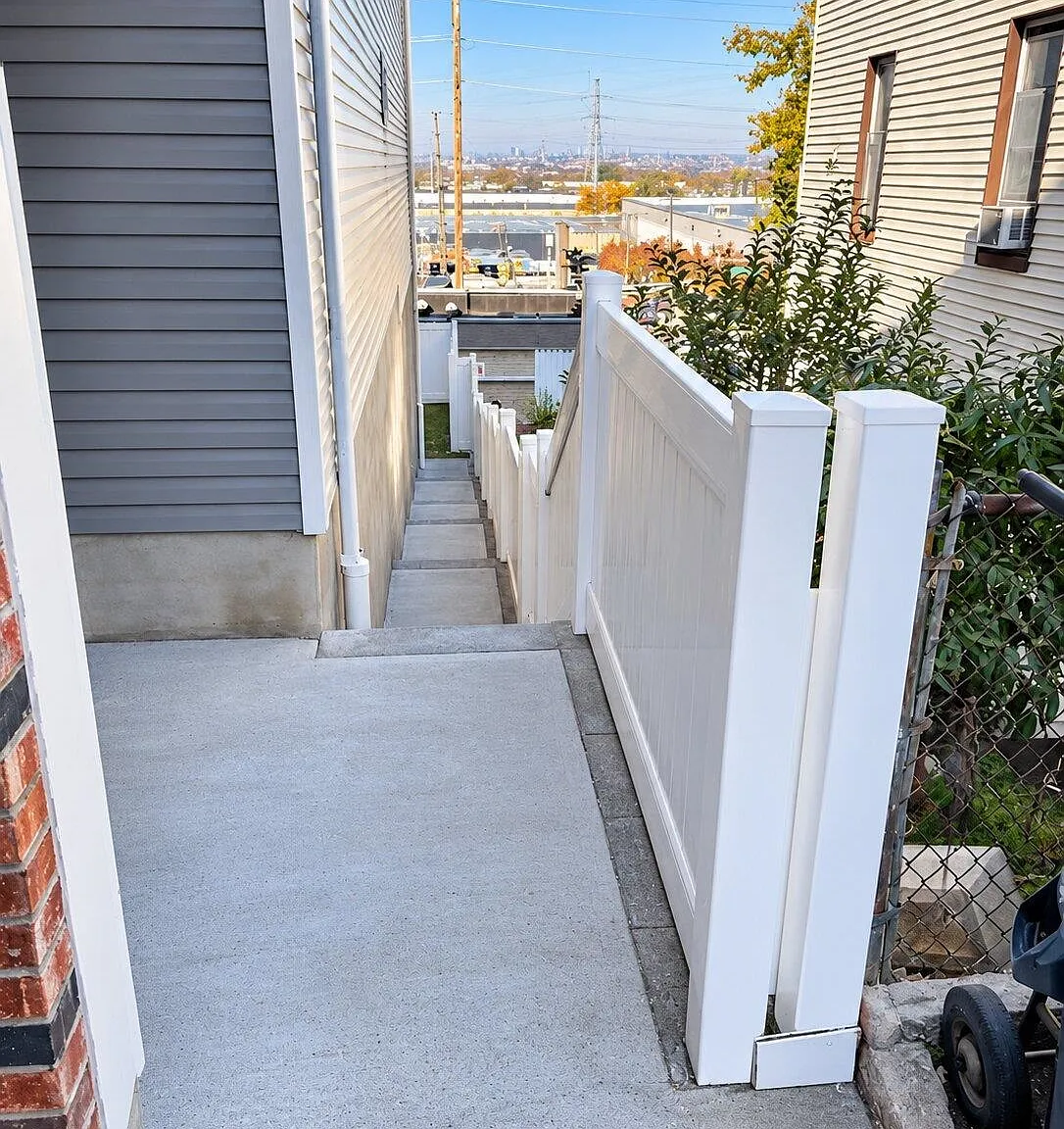 4 bed, 2.0 bath, $4,750 — Photo 3