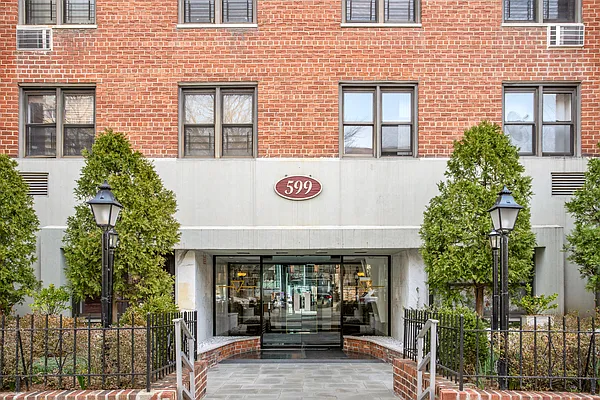 Sold by Douglas Elliman | media 7