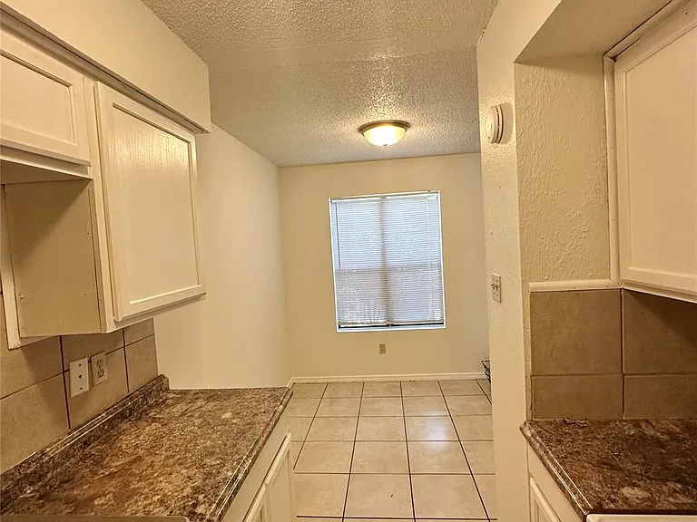 4322 Gillis St #106 — Photo 9