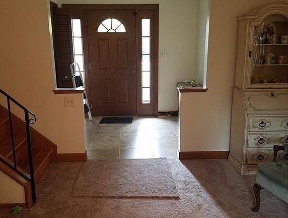 2nd image of 484 Catlin Dr