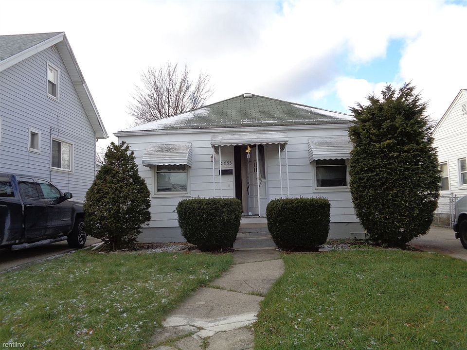21855 Normady move out photos (2)