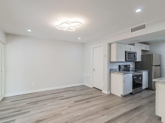 3rd image of 2233 E Highland Ave Unit 133