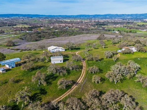 930 Windwood Rd, Paso Robles, CA 93446