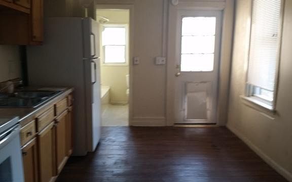 3rd image of 50 N 12th St