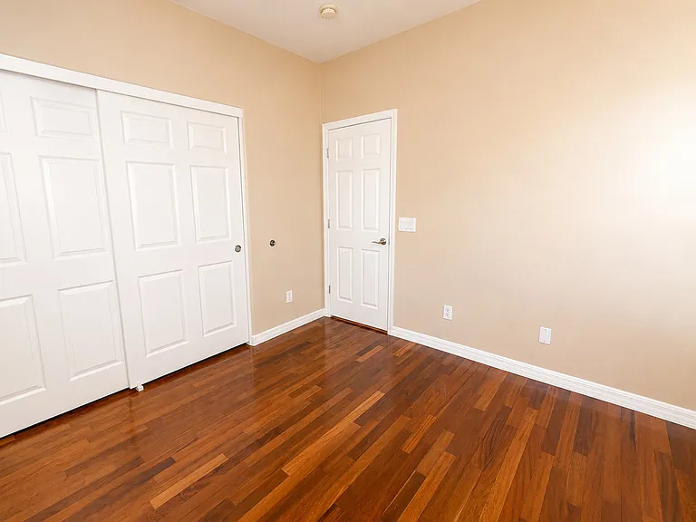 8206 S 22nd Ln — Photo 24