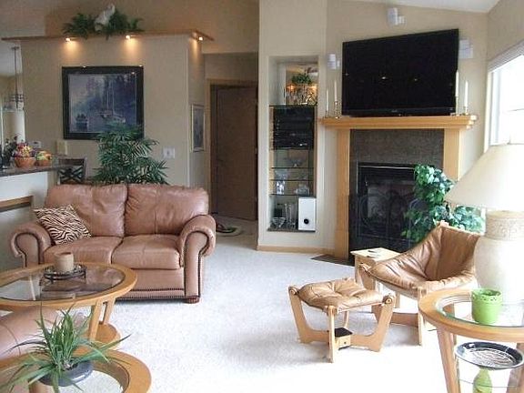 Living Room with Fireplace