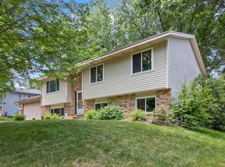 6941 Dallas Ln N, Maple Grove, MN 55311