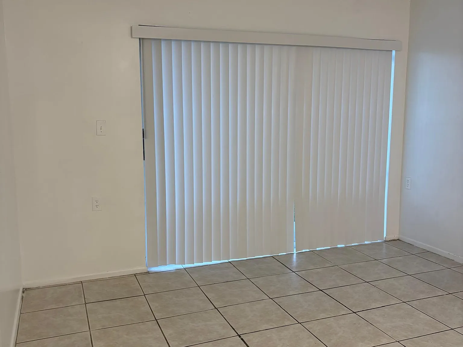 2 bed, 1.0 bath, 708 sqft, $1,625 — Photo 3