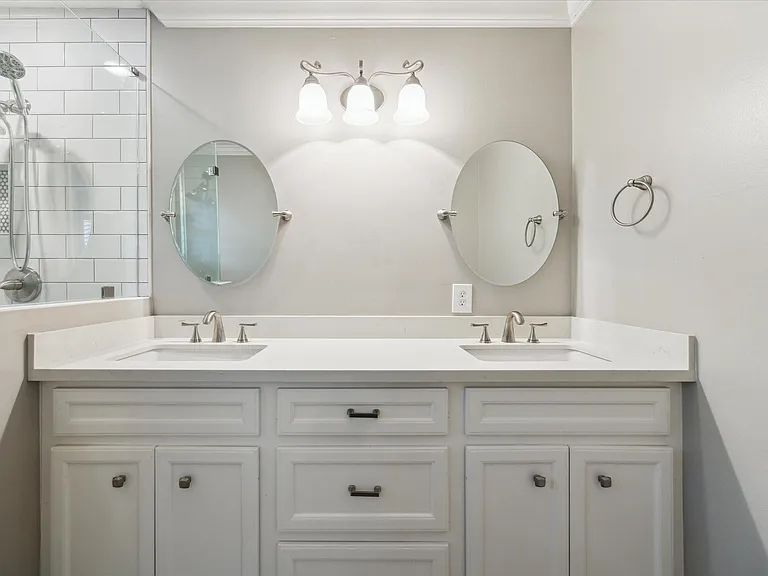 6215 Cheena Dr — Photo 15