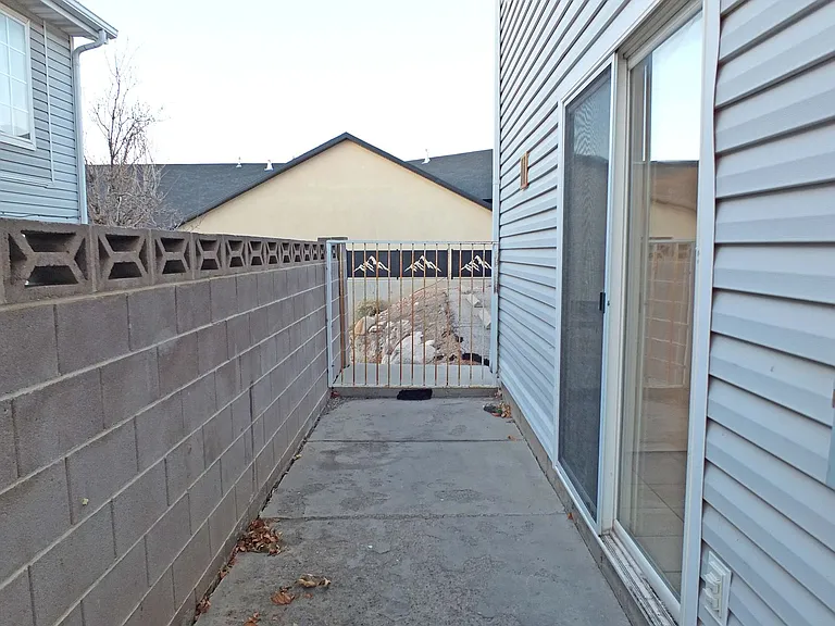 293 E Cobblecreek Dr — Photo 14