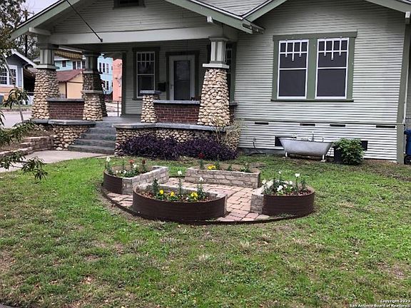 2nd image of 1039 W RUSSELL PL
