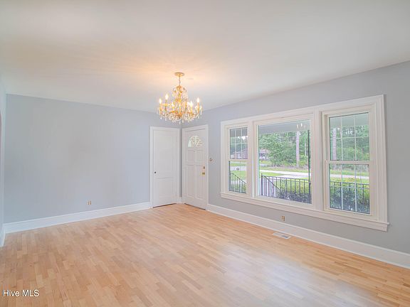 5th image of 4202 Dewitt Road