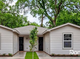 995 Saint Clair St #B, Houston, TX 77088