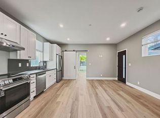 Center (729), Costa Mesa, CA 92627