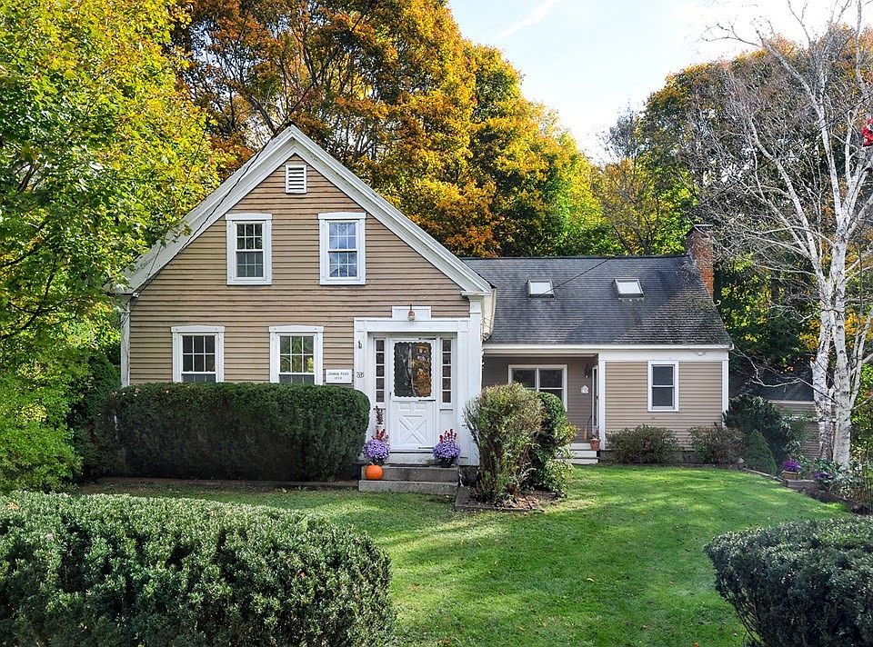 1335 Tremont St, Duxbury, MA 02332 | Zillow