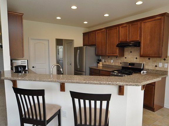5th image of 1337 Waters Edge Dr