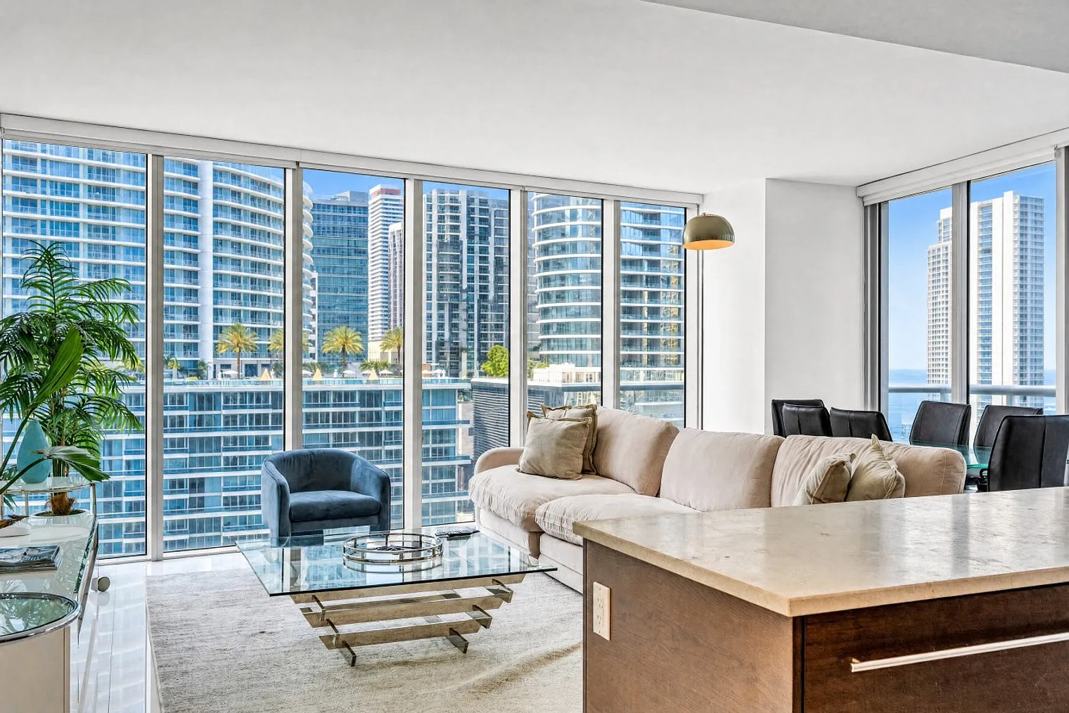 2 bed, 2.0 bath, 1377 sqft, $4,484 — Photo 1