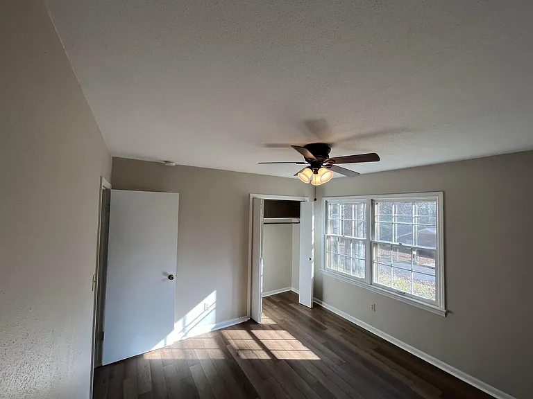 4712 Spicewood St — Photo 11