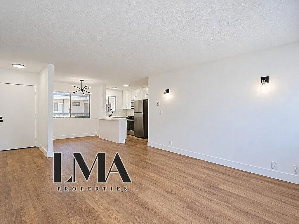 1 bed, 1.0 bath, $1,695 — Photo 4