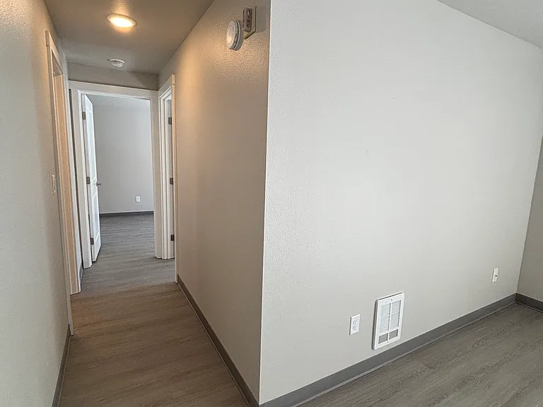 Chambers Crest Apartments — Photo 43