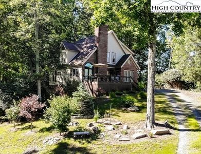 106 Green Berry Ln, Vilas, NC, 28692