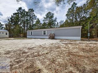 121 Kiowa Dr N, Jesup, GA 31545